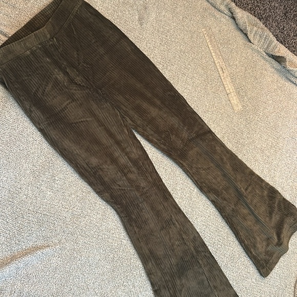 Aerie Wide Leg Flare, Medium - Picture 2 of 7